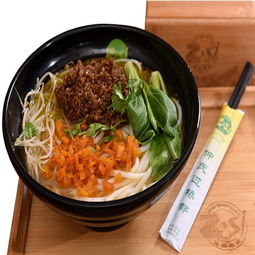 品味地道風(fēng)味，共贏餐飲未來(lái) 仲氏米線產(chǎn)品、門(mén)店與加盟服務(wù)全解析